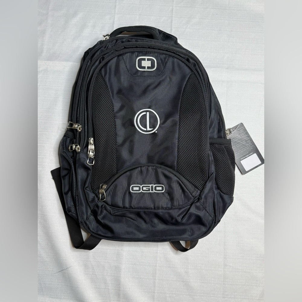 OGIO Bullion Backpack Black/Silver Padded New With Tags Company Logo